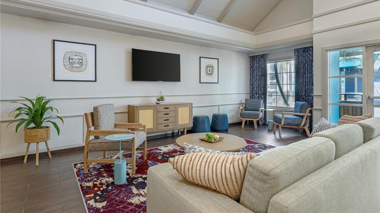 <b>Sonesta ES Suites Lake Buena Vista Restaurant</b>. Images powered by <a href="https://iceportal.shijigroup.com/" title="IcePortal" target="_blank">IcePortal</a>.