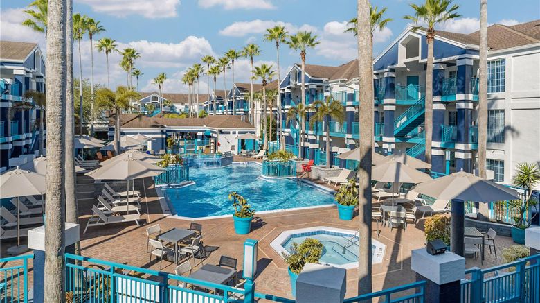<b>Sonesta ES Suites Lake Buena Vista Pool</b>. Images powered by <a href="https://iceportal.shijigroup.com/" title="IcePortal" target="_blank">IcePortal</a>.