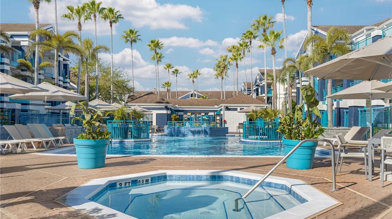<b>Sonesta ES Suites Lake Buena Vista Pool</b>. Images powered by <a href="https://iceportal.shijigroup.com/" title="IcePortal" target="_blank">IcePortal</a>.