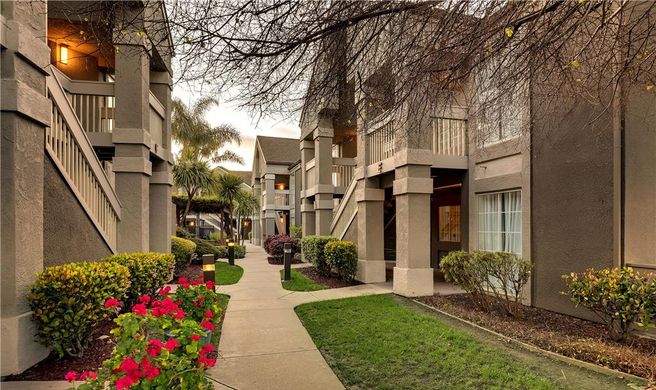 Sonesta ES Suites San Jose Airport Exterior