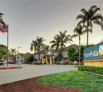 Sonesta ES Suites San Jose Airport Exterior