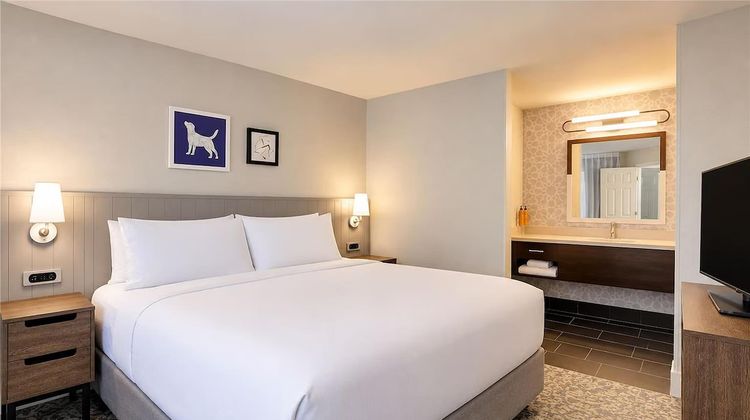 Sonesta ES Suites San Jose Airport Suite