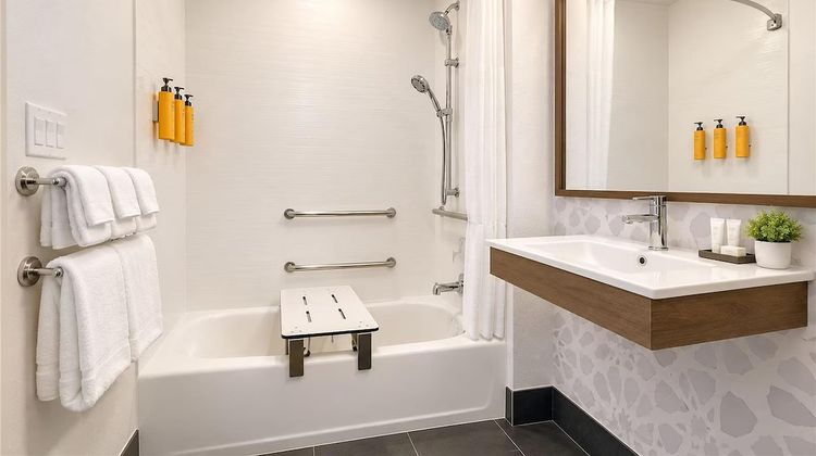 Sonesta ES Suites San Jose Airport Room