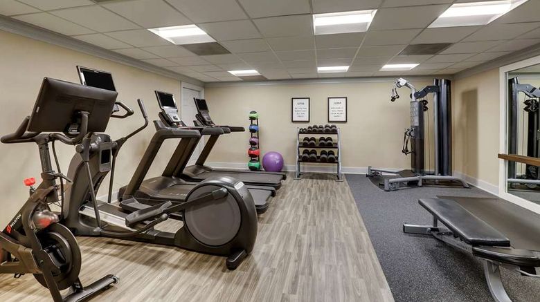 <b>Sonesta ES Suites Sunnyvale Recreation</b>. Images powered by <a href="https://iceportal.shijigroup.com/" title="IcePortal" target="_blank">IcePortal</a>.