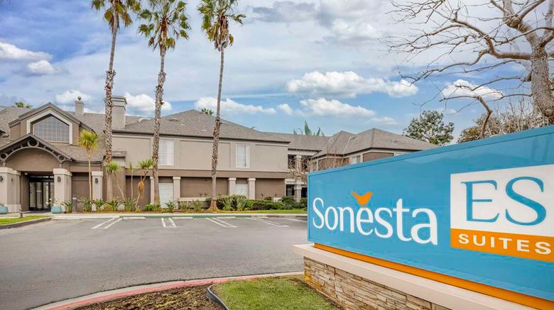 <b>Sonesta ES Suites Torrance Redondo Beach Exterior</b>. Images powered by <a href="https://iceportal.shijigroup.com/" title="IcePortal" target="_blank">IcePortal</a>.