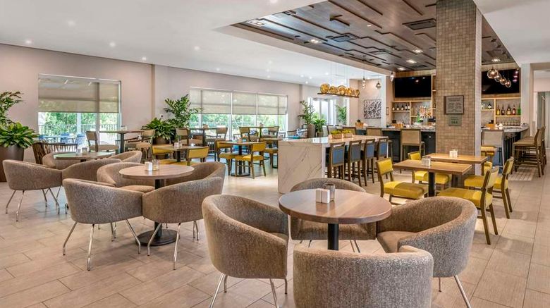 <b>Cambria Hotel Orlando Airport Restaurant</b>. Images powered by <a href="https://iceportal.shijigroup.com/" title="IcePortal" target="_blank">IcePortal</a>.