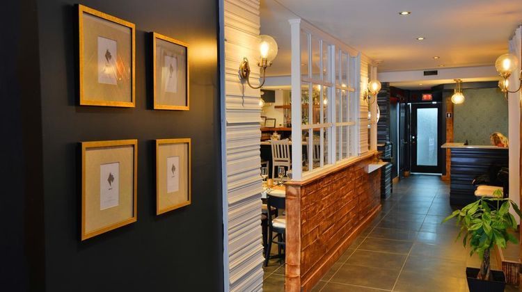 Auberge du Carre St Louis Lobby