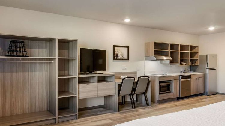 WoodSpring Suites Tacoma Lakewood Room