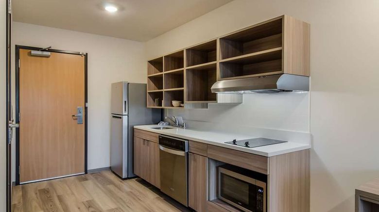 <b>WoodSpring Suites Tacoma Lakewood Room</b>. Images powered by <a href="https://iceportal.shijigroup.com/" title="IcePortal" target="_blank">IcePortal</a>.