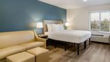 WoodSpring Suites Tacoma Lakewood Room