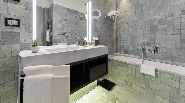 <b>Grand Hotel Billia Suite</b>. Images powered by <a href="https://iceportal.shijigroup.com/" title="IcePortal" target="_blank">IcePortal</a>.