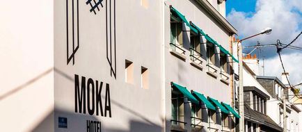Leopol Hotel Exterior