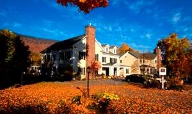 Reluctant Panther Inn & Restaurant Exterior