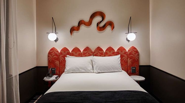 Naumi Studio Wellington Room