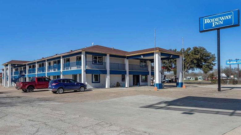 <b>Rodeway Inn Exterior</b>. Images powered by <a href="https://iceportal.shijigroup.com/" title="IcePortal" target="_blank">IcePortal</a>.