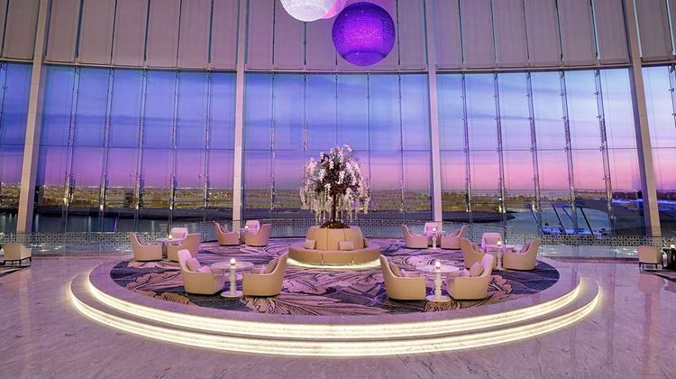 Conrad Abu Dhabi Etihad Towers Hotel Lobby