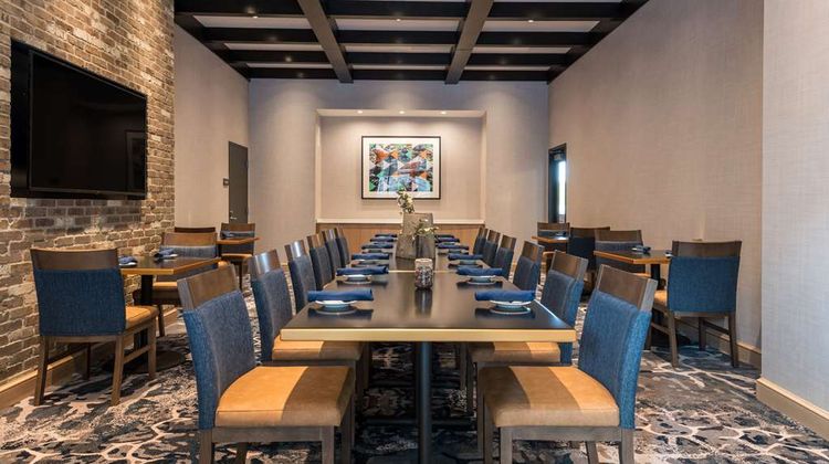 Hilton Garden Inn Boston Canton Restaurant