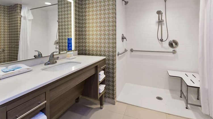 Home2 Stes by Hilton Wrightsville Beach Room