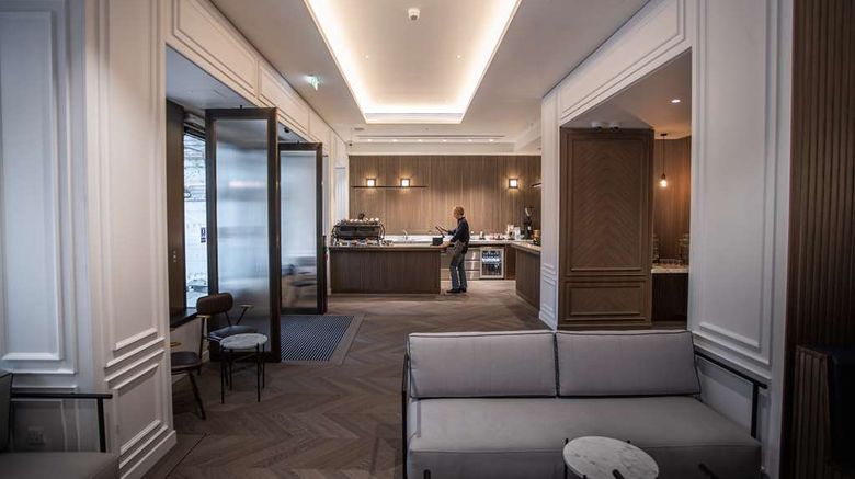 <b>page8 London Lobby</b>. Images powered by <a href="https://iceportal.shijigroup.com/" title="IcePortal" target="_blank">IcePortal</a>.