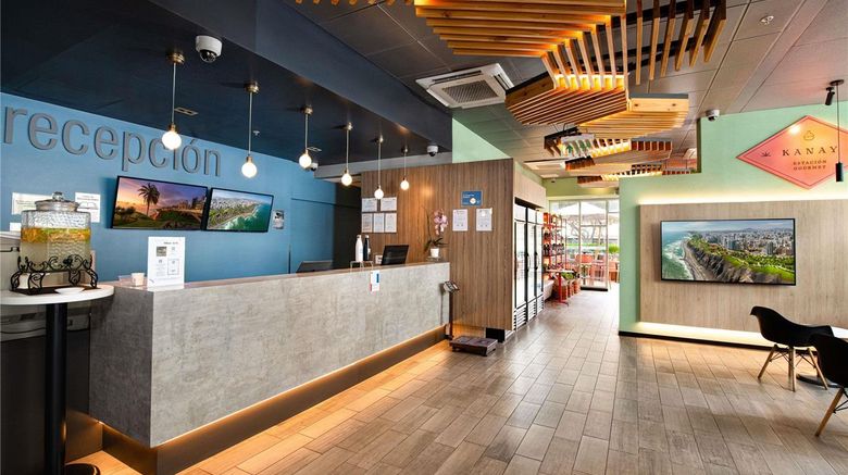 <b>Ibis Budget Lima Miraflores Exterior</b>. Images powered by <a href="https://iceportal.shijigroup.com/" title="IcePortal" target="_blank">IcePortal</a>.