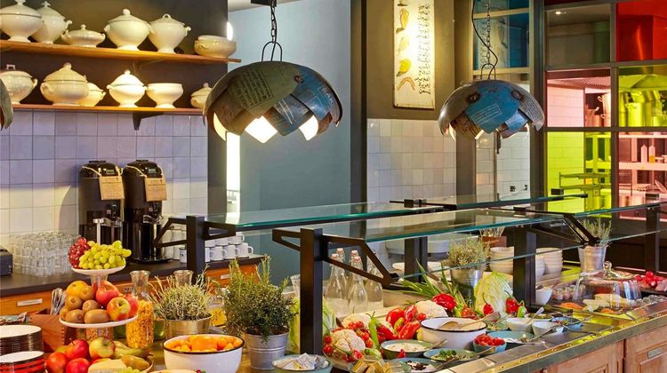 25hours Hotel Altes Hafenamt Restaurant