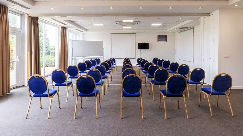 <b>Best Western Hotel du Lac Dunkerque Meeting</b>. Images powered by <a href="https://iceportal.shijigroup.com/" title="IcePortal" target="_blank">IcePortal</a>.