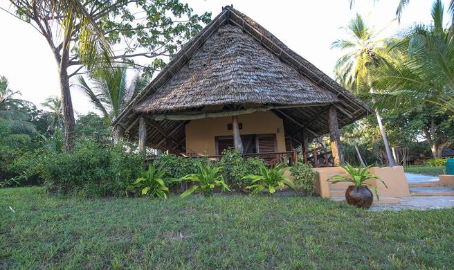 Kinasi Lodge Room