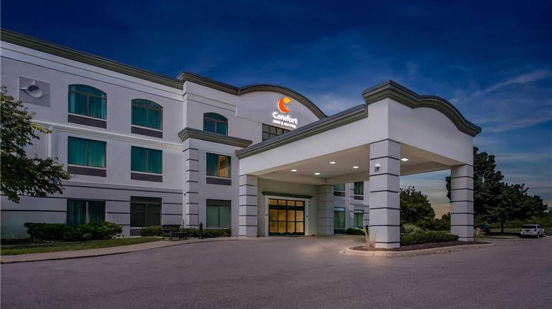 <b>Comfort Inn & Suites Exterior</b>. Images powered by <a href="https://iceportal.shijigroup.com/" title="IcePortal" target="_blank">IcePortal</a>.