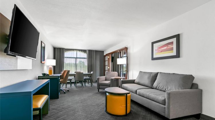 Comfort Inn & Suites Suite