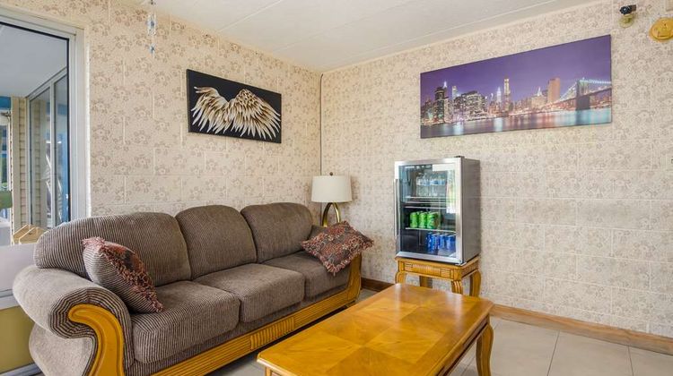 Americas Best Value Inn Wytheville Lobby