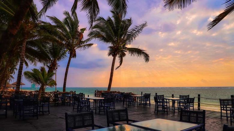 <b>Diani Reef Beach Resort & Spa Restaurant</b>. Images powered by <a href="https://iceportal.shijigroup.com/" title="IcePortal" target="_blank">IcePortal</a>.