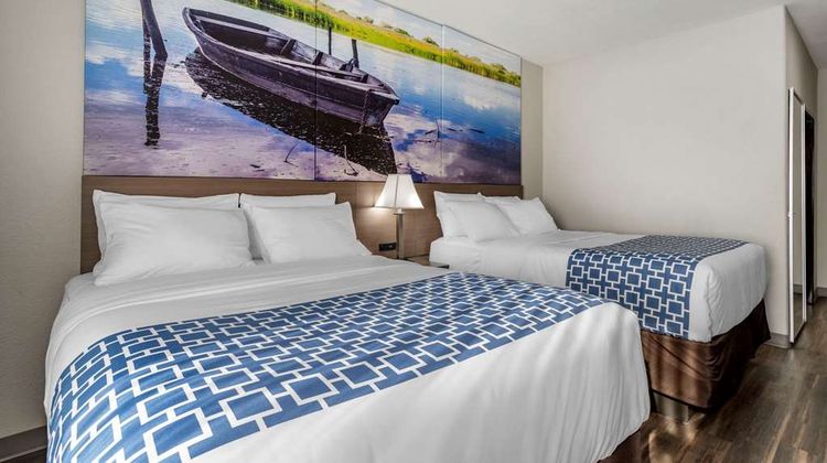 Clarion Pointe Sulphur Lake Charles Room