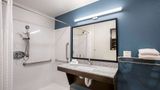 WoodSpring Suites Detroit Madison Height Room