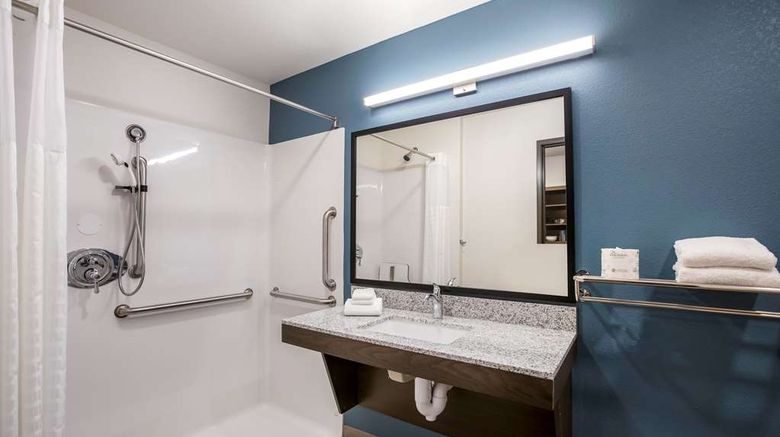 <b>WoodSpring Suites Detroit Madison Height Room</b>. Images powered by <a href="https://iceportal.shijigroup.com/" title="IcePortal" target="_blank">IcePortal</a>.