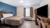 WoodSpring Suites Detroit Madison Height Room