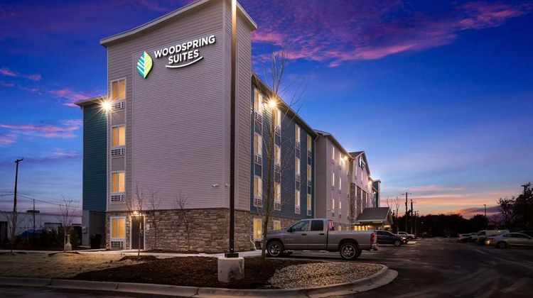 WoodSpring Suites Detroit Madison Height Exterior