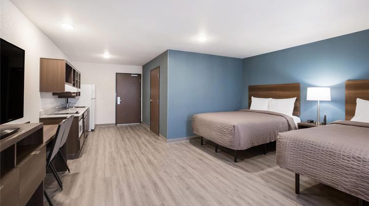 WoodSpring Suites Detroit Madison Height Room