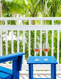 Parrot Key Hotel & Villas