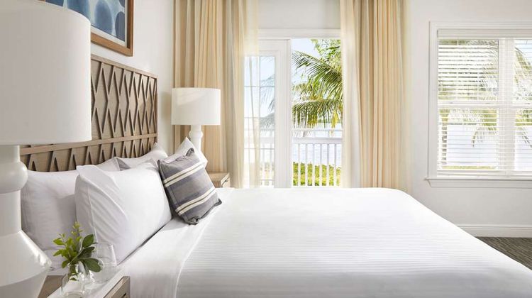 Parrot Key Hotel & Villas Suite