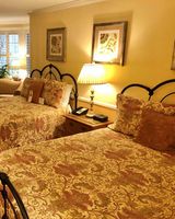 Apple Farm Inn