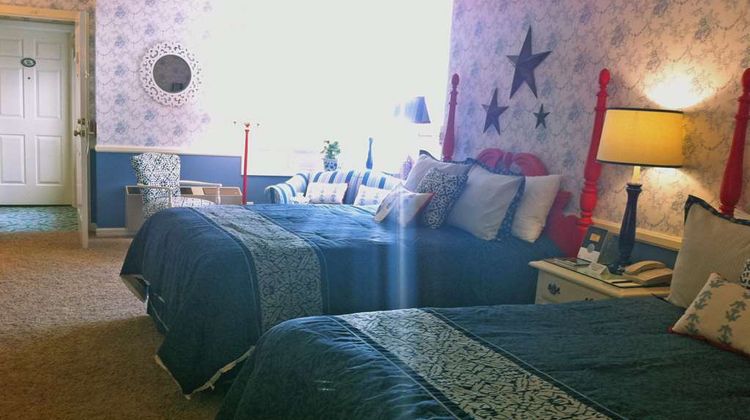 Apple Farm Inn Room