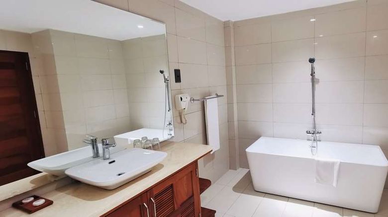 <b>Kampala Nile Resort Suite</b>. Images powered by <a href="https://iceportal.shijigroup.com/" title="IcePortal" target="_blank">IcePortal</a>.