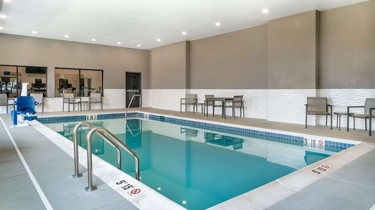 Comfort Inn & Suites Pool
