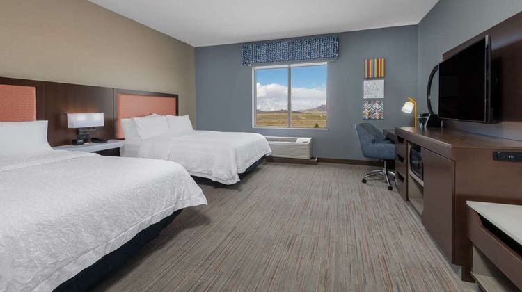 Hampton Inn & Suites Cody Room
