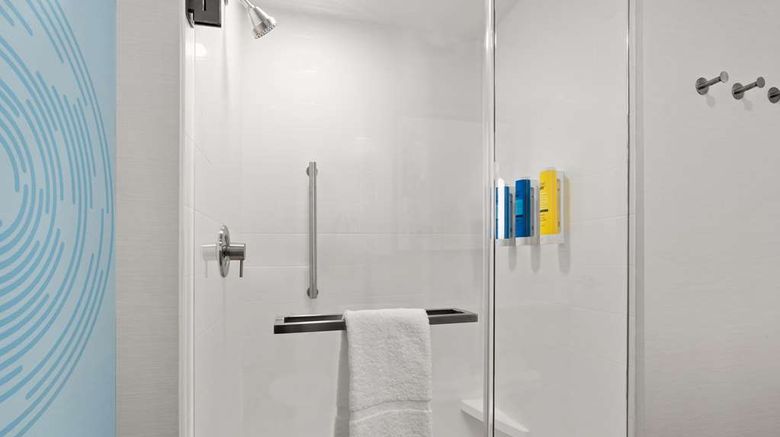 <b>Tru by Hilton Portland Airport Room</b>. Images powered by <a href="https://iceportal.shijigroup.com/" title="IcePortal" target="_blank">IcePortal</a>.
