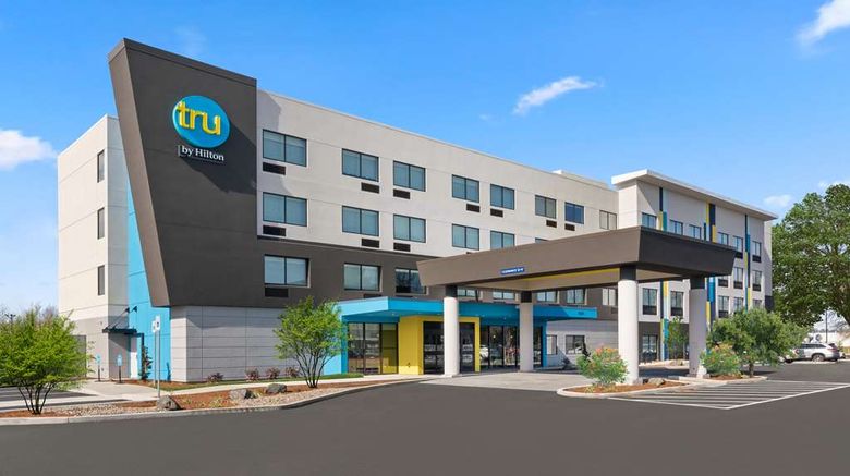 <b>Tru by Hilton Portland Airport Exterior</b>. Images powered by <a href="https://iceportal.shijigroup.com/" title="IcePortal" target="_blank">IcePortal</a>.