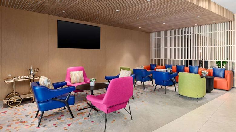 <b>La Quinta by Wyndham Dubai Jumeirah Lobby</b>. Images powered by <a href="https://iceportal.shijigroup.com/" title="IcePortal" target="_blank">IcePortal</a>.