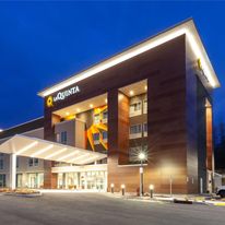 La Quinta Inn & Suites by Wyndham