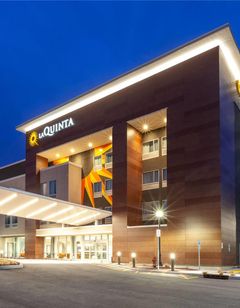 La Quinta Inn & Suites by Wyndham