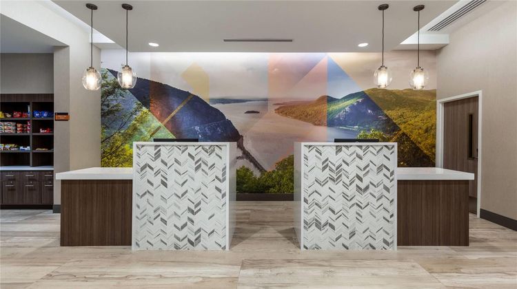La Quinta Inn & Suites by Wyndham Lobby